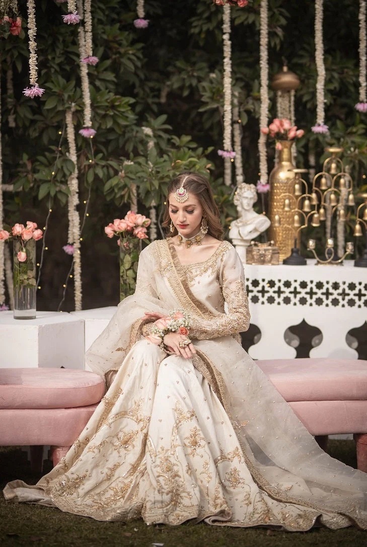 Zohra - MW pakistani fashion outfit with coordinated formal styling.